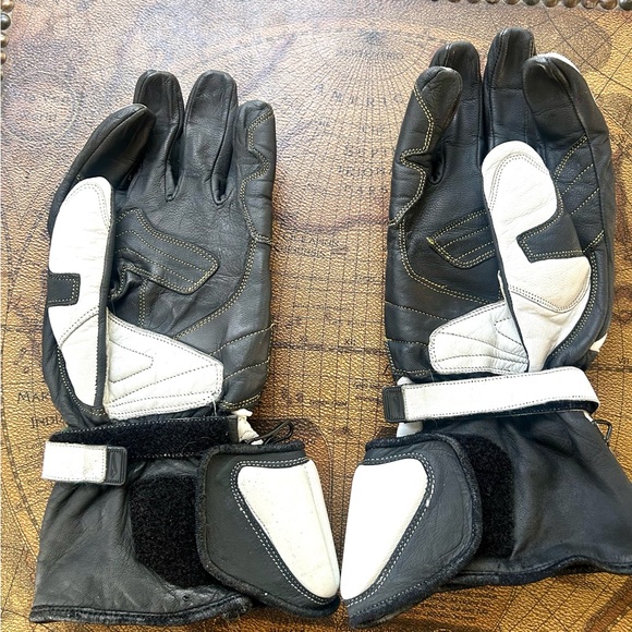 Teknic Black and White Motorcycle Riding Gloves SZ L leather - Picture 3 of 4
